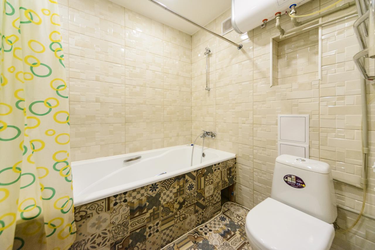 Apartment On Hryhoriia Chuprynky Kiev Eksteriør bilde