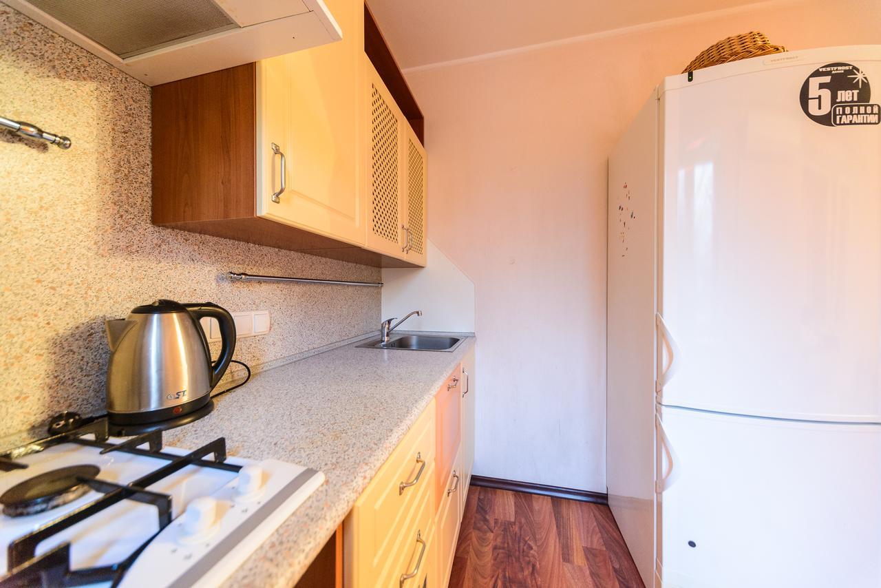 Apartment On Hryhoriia Chuprynky Kiev Eksteriør bilde
